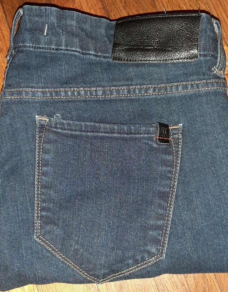 IT JEANS